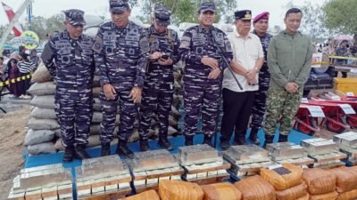 Tinjau Barang Bukti Opskamla TNI AL,. Kasal: Berkat Sinergitas Bersama Satlap Tri Cakti